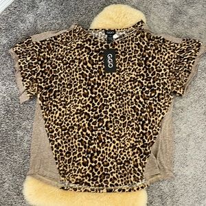 Cheetah top with ruffled sleeves